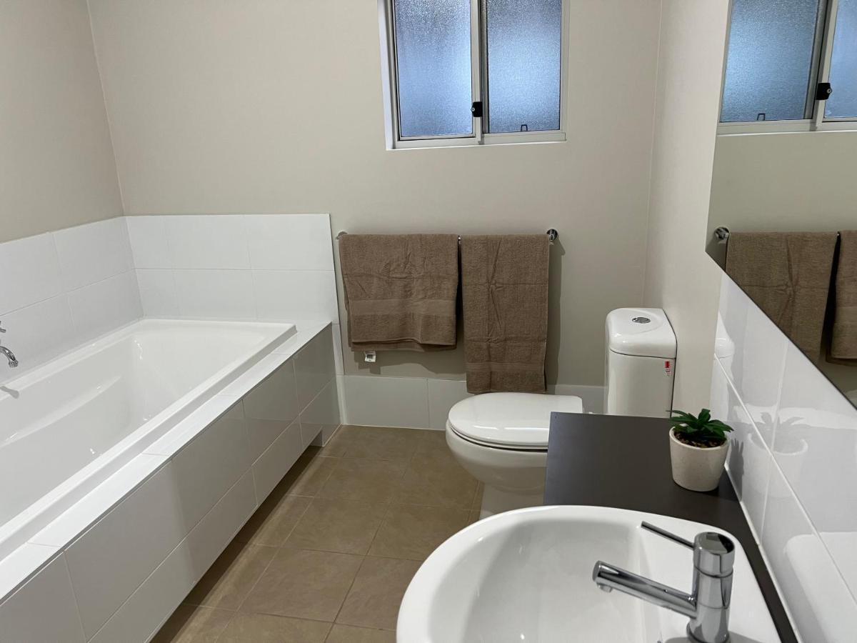 Вилла 4Br House For Whole Family Schofields Экстерьер фото